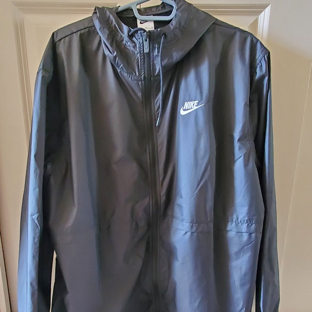 Nike women's windbreaker
